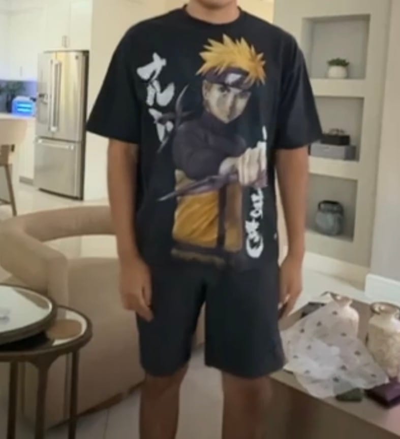 Customer photo review of 4319 - Naruto Artwork Tees