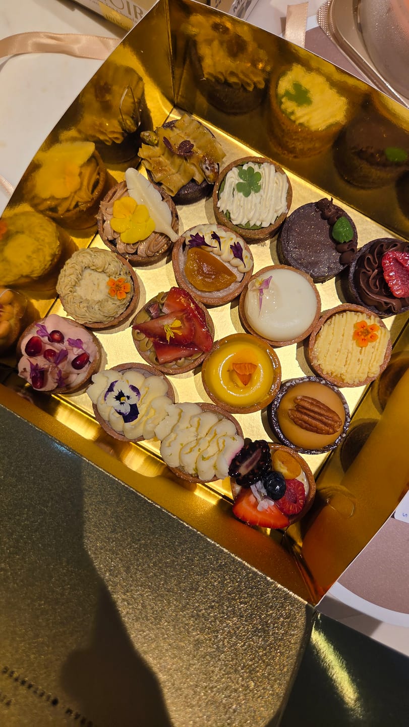 Customer photo review of The Dessert Connoisseur 16pcs