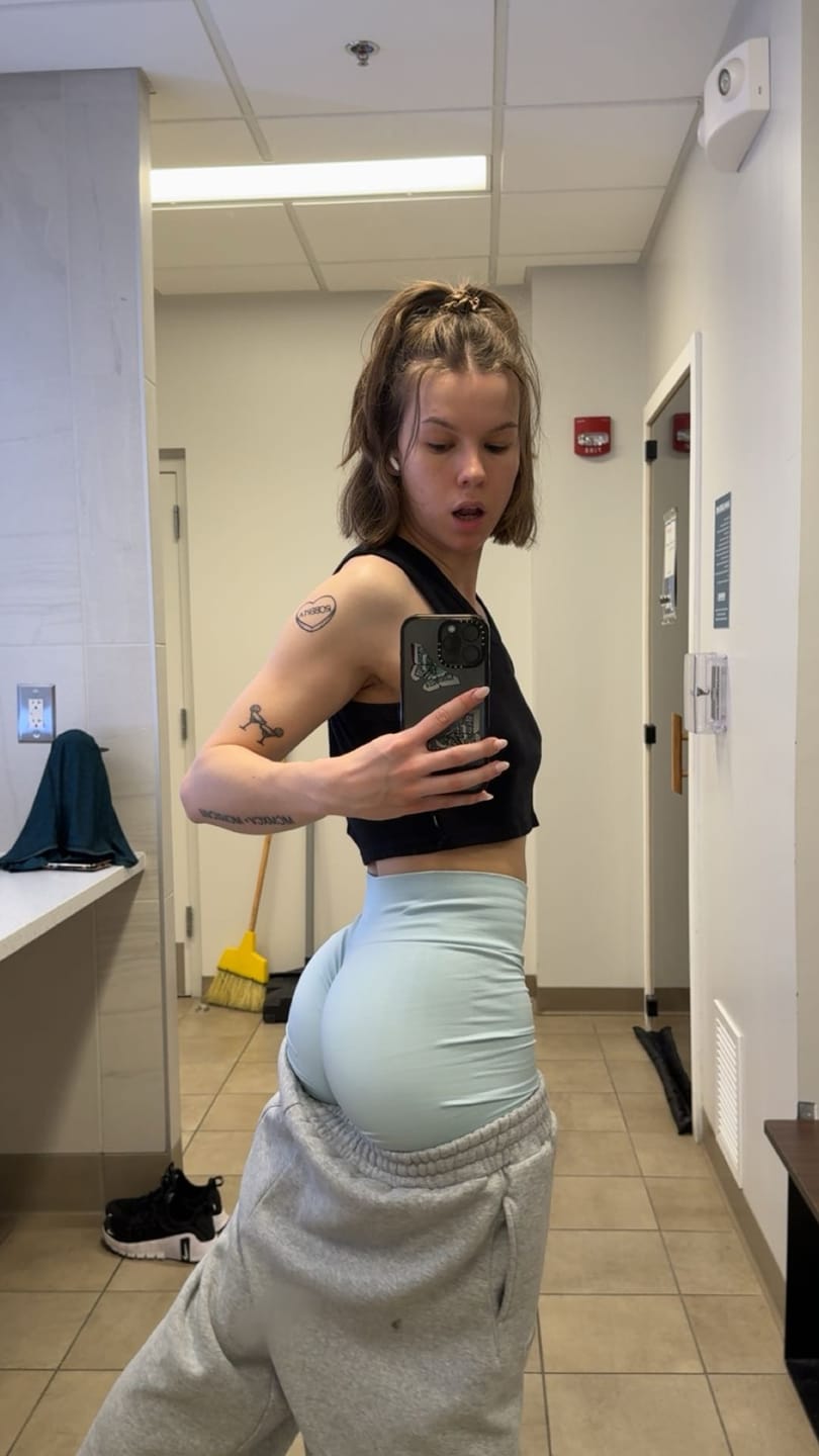 Customer photo review of W164 Core Luxe Shorts