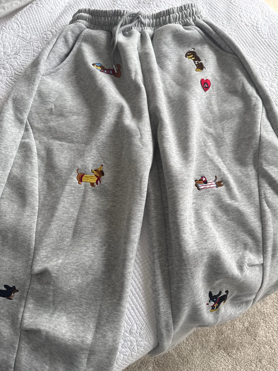 Customer photo review of Aelfric Eden Embroidery Dog Baggy Barrel Sweatpants