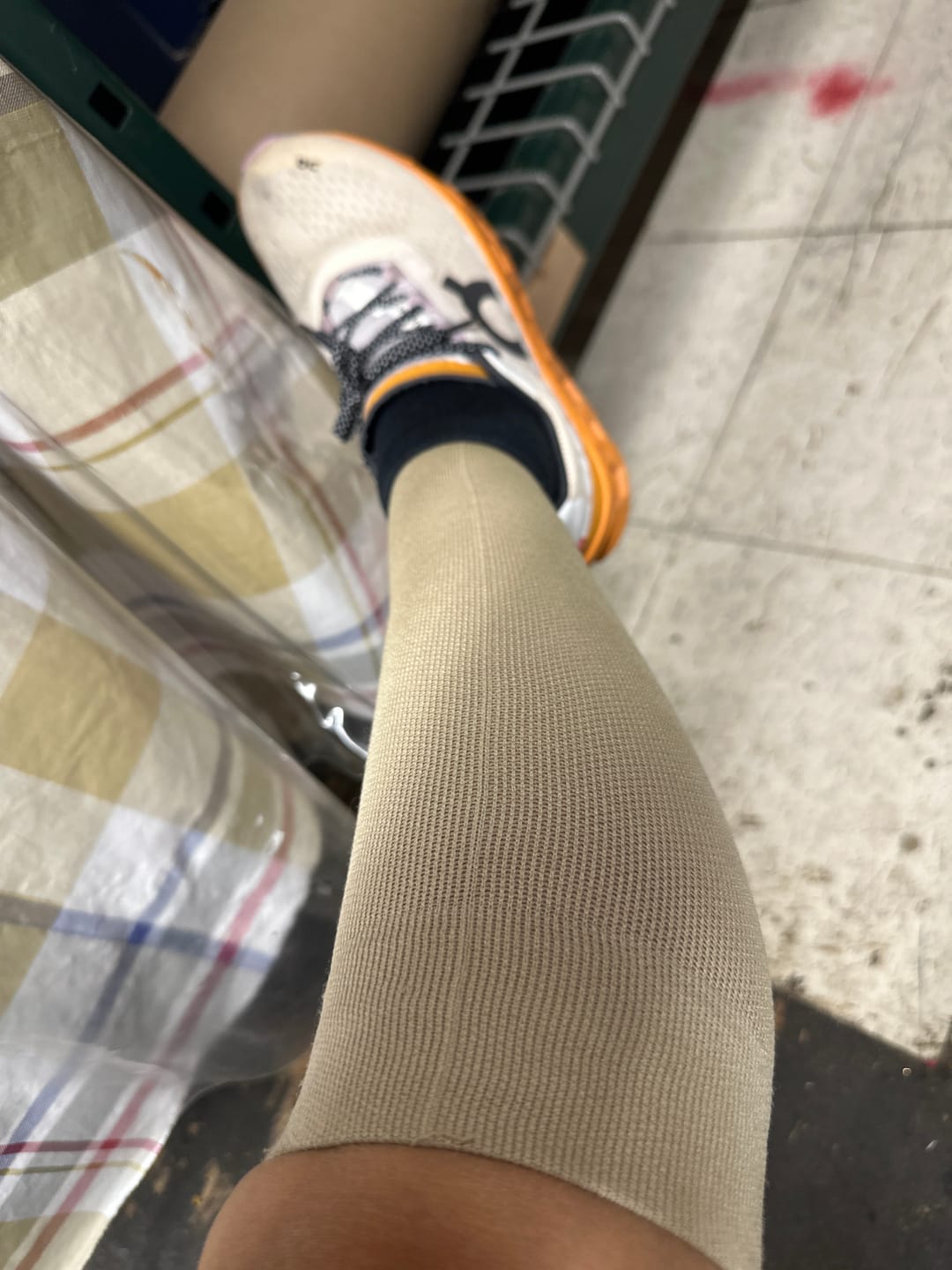 Customer photo review of YoU Compression® Leg Sleeves 20-30 mmHg