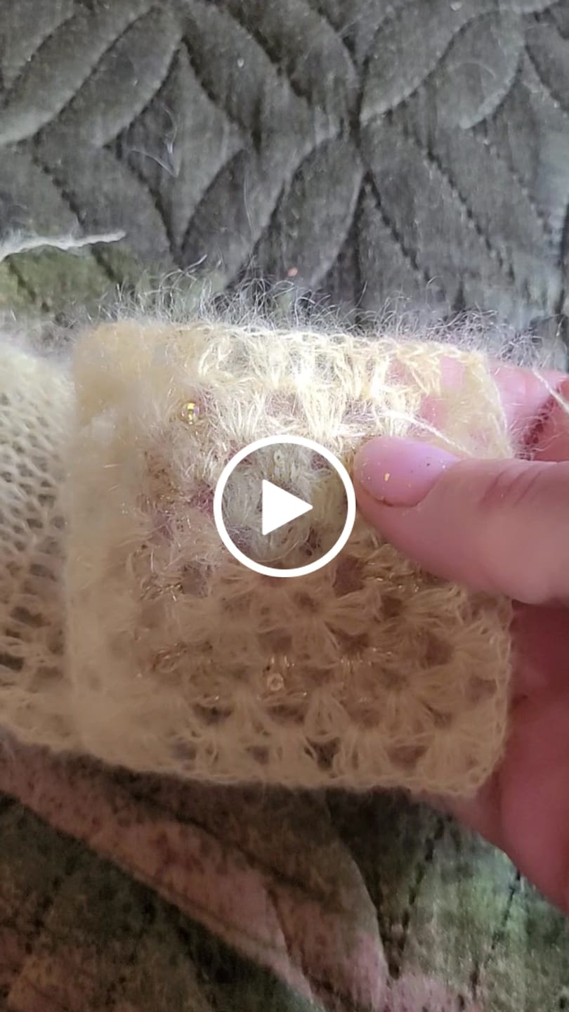 Customer video review of DROPS Kid-Silk