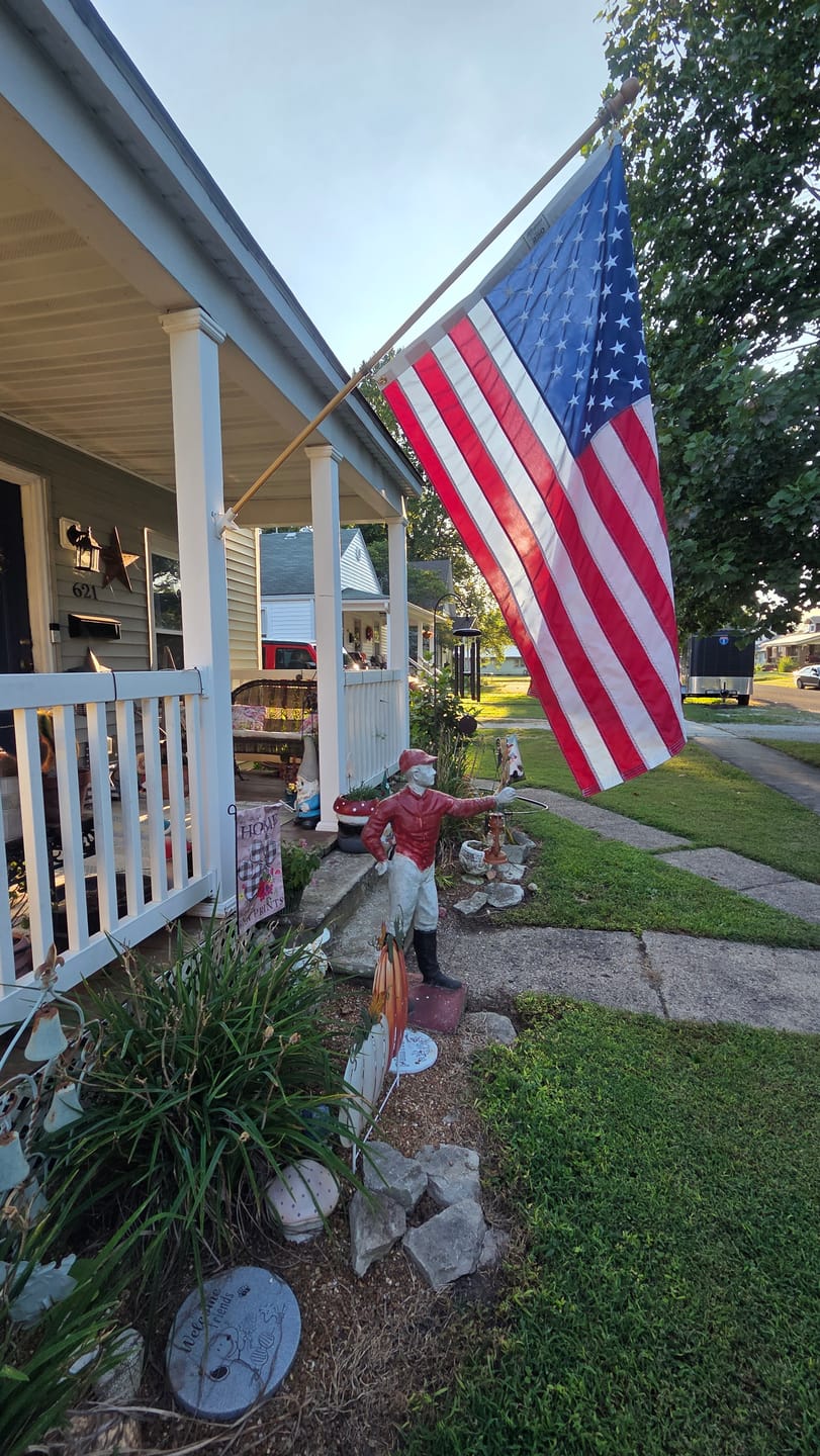 Customer photo review of 3' x 5' American Flag Set