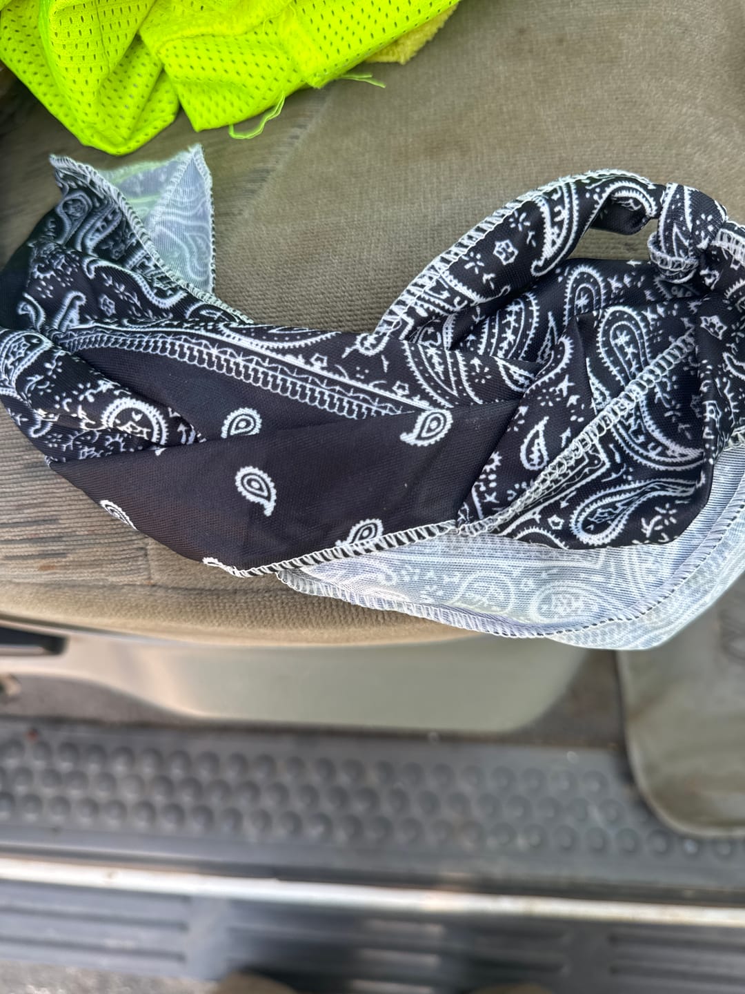 Customer photo review of GRAXON Essential Bandanas
