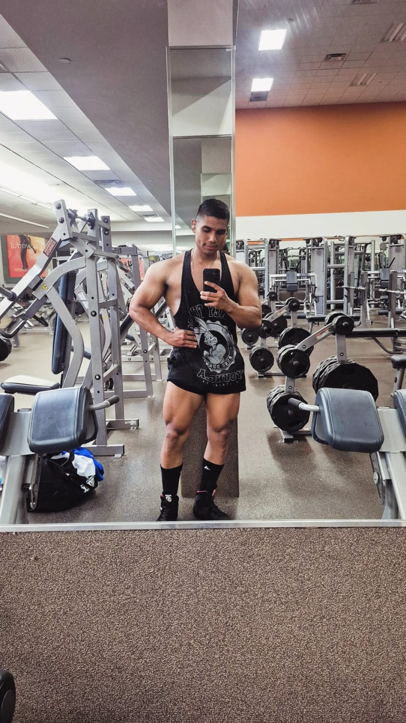 Customer photo review of 3078 - Looney Tunes Stringers