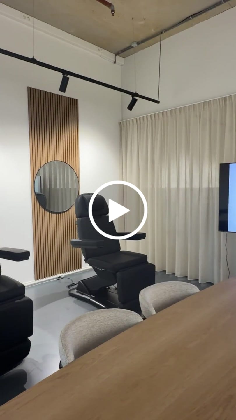 Customer video review of Kosmetikliege Elektrisch Tavia | Kosmetiksessel mit elektrischer Verstellung | Handfernbedienung