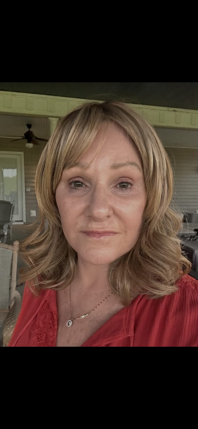 Customer photo review of CUPIDS BOW - Sunlit Beige Blonde