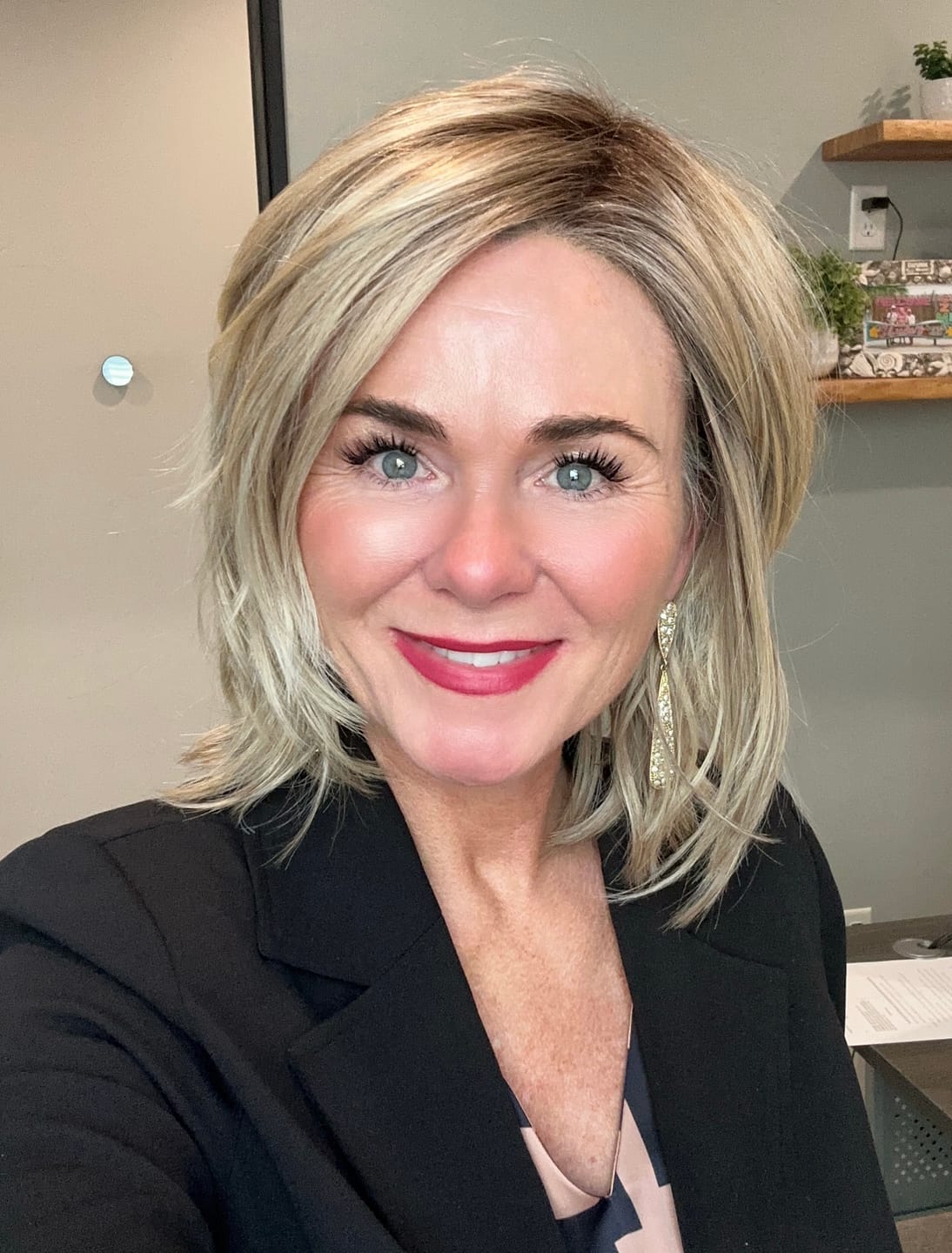 Customer photo review of TAKING FLIGHT - Sunlit Beige Blonde