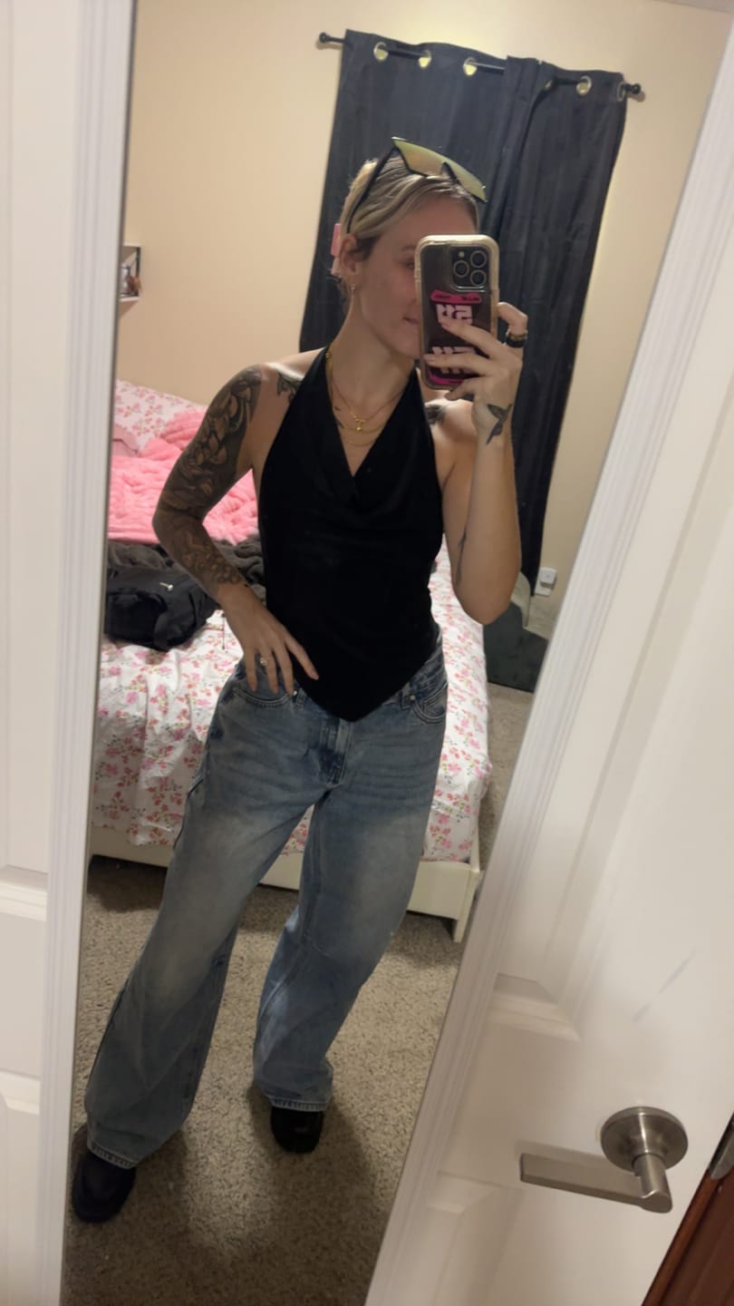 Customer photo review of W279 Sundown Jeans