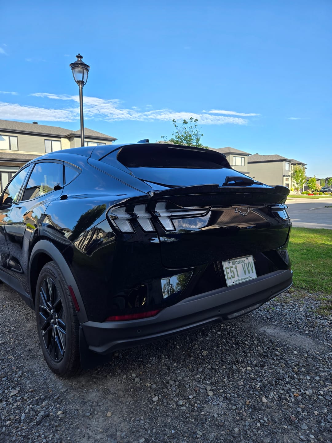 Customer photo review of M4 Style Middle Spoiler - 2021-2025 Mustang Mach E 1st Gen