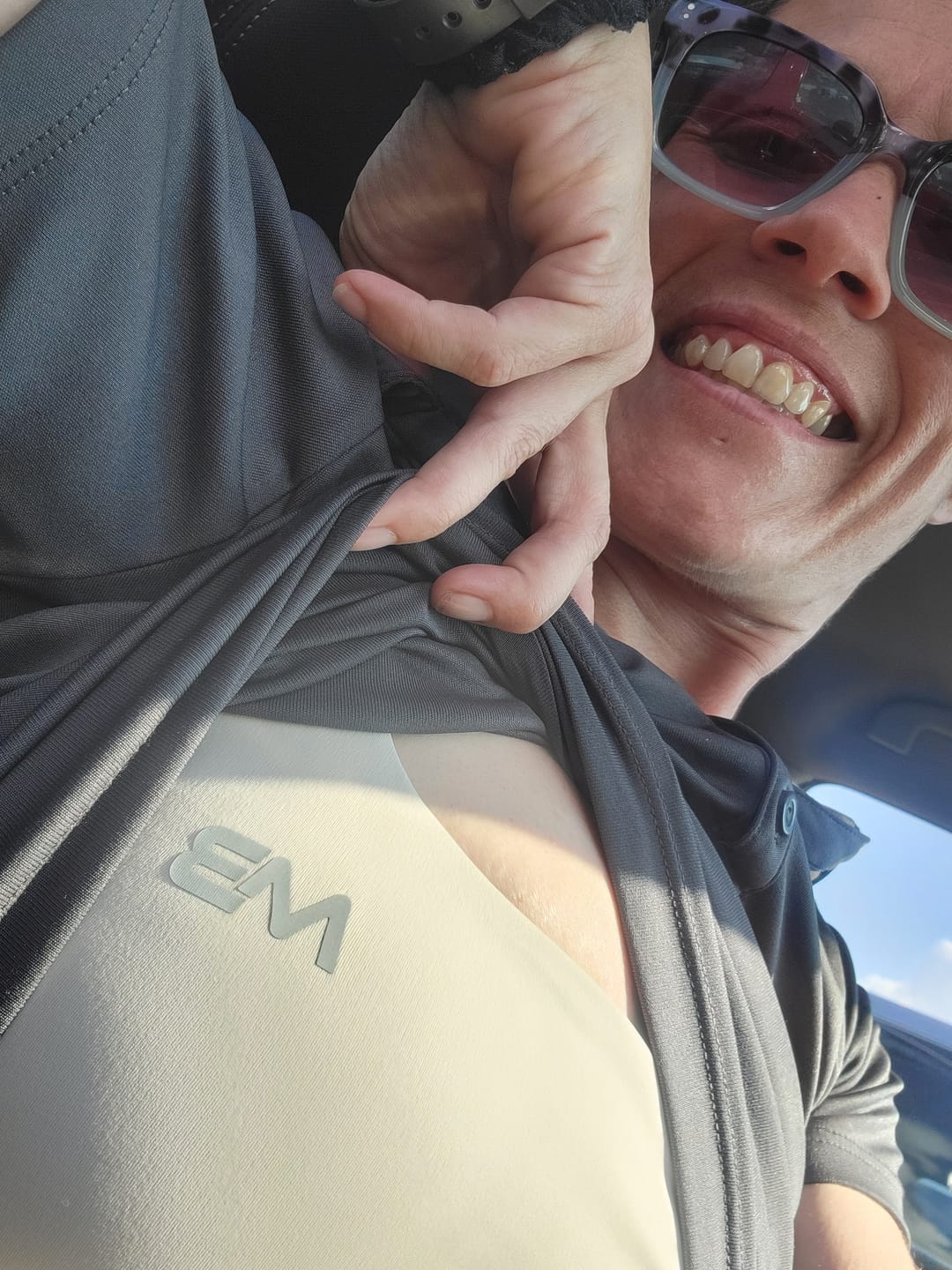 Customer photo review of Rise Sports Top