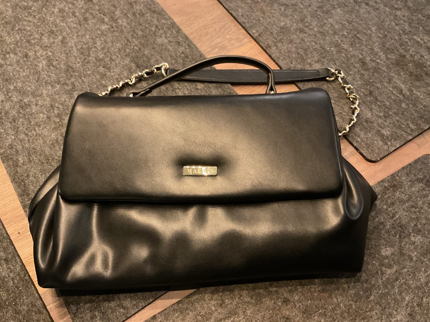 Customer photo review of EMALIA - PISTACHIO