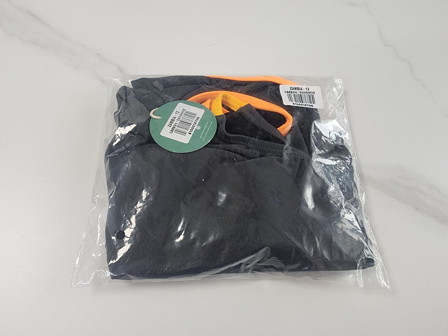 Customer photo review of ZAMBIA ONE PIECE - Carbon|Sunshine