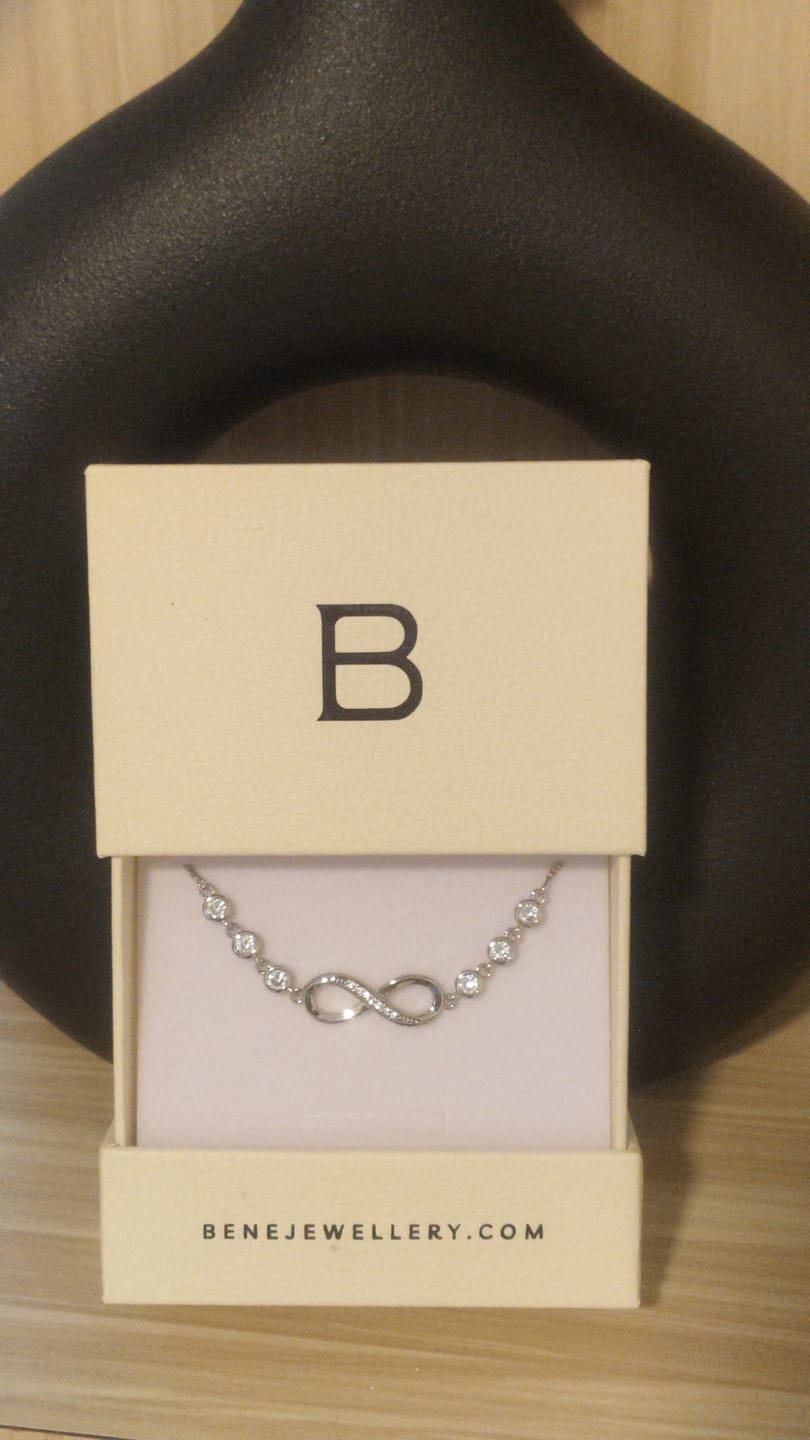 Customer photo review of Noelle Infinity Bracelet