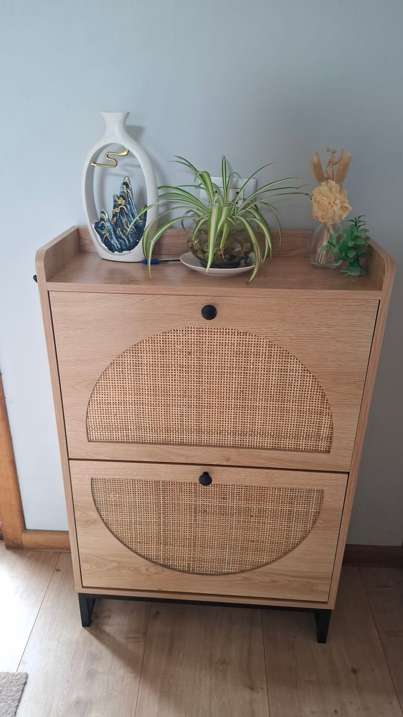 Customer photo review of Arrimo Zapatero Ratán Nórdico Organizador de Entrada con Almacenamiento Oculto