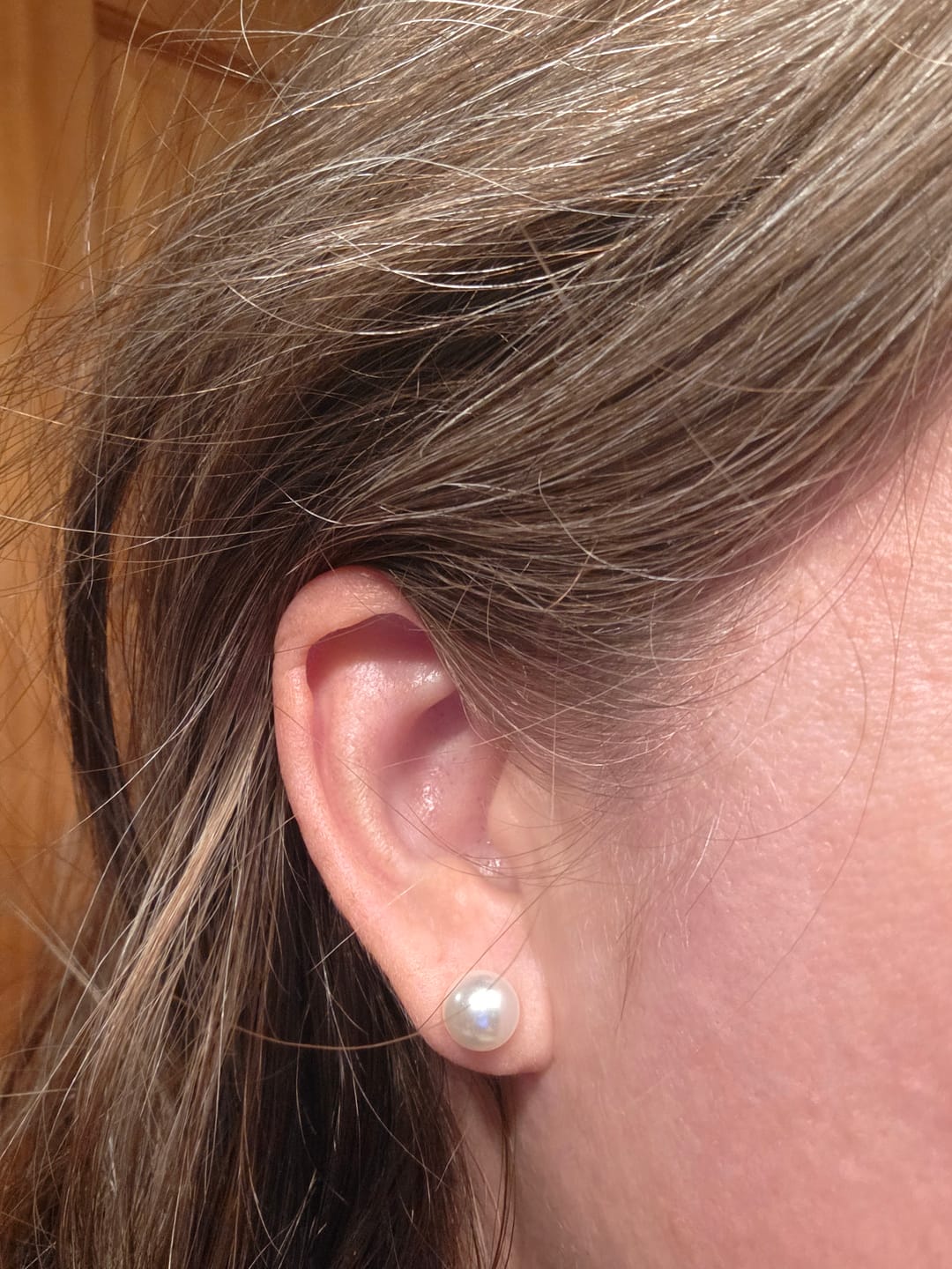Customer photo review of Faux Pearl Studs Hypoallergenic Earrings for Sensitive Ears with Plastic Posts
