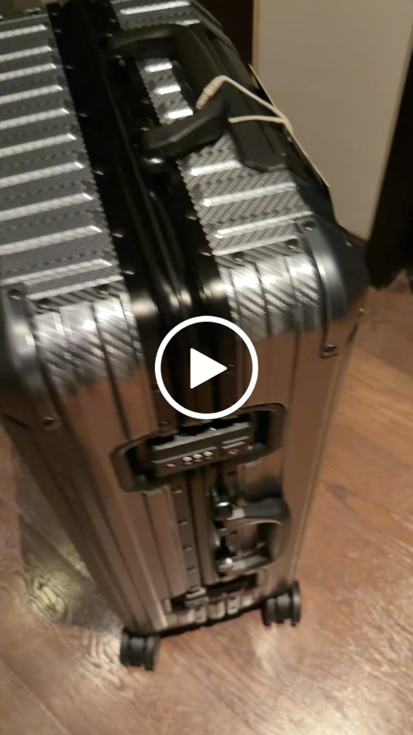 Customer video review of TREVA Aluminum Suitcase Gunmetal