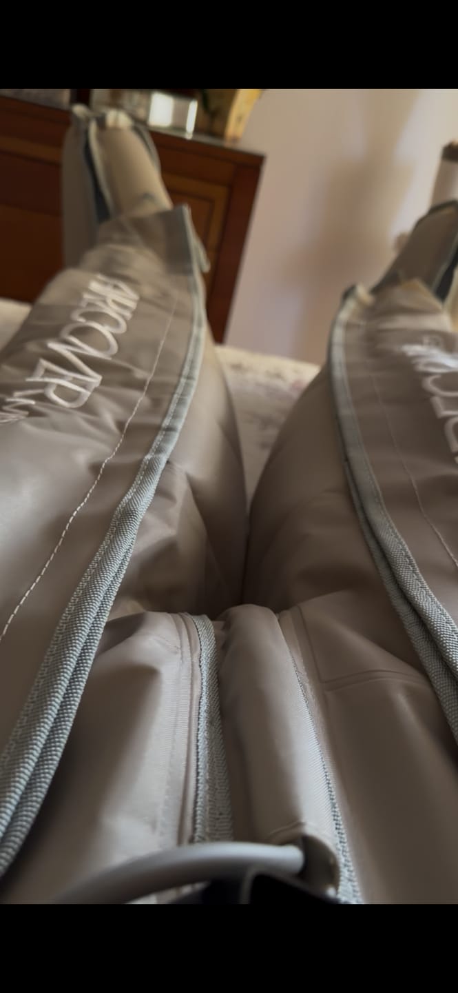 Customer photo review of Airecover Med 8.0 Pants