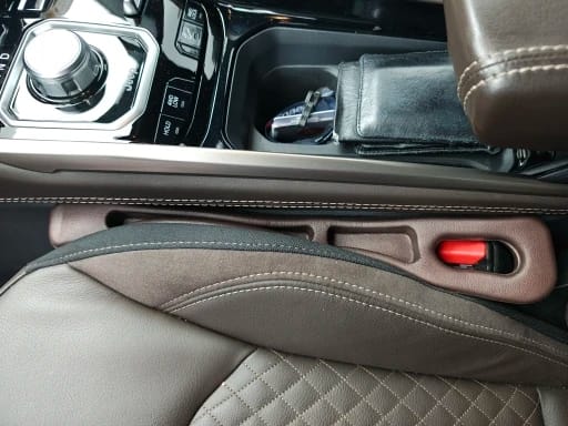 Customer photo review of Universal Car Seat Gap Plug Seam Filling Anti-Leakage Strip Seat Side Slot Filling Strips Anti-Loss Vehicle Interior Accessories