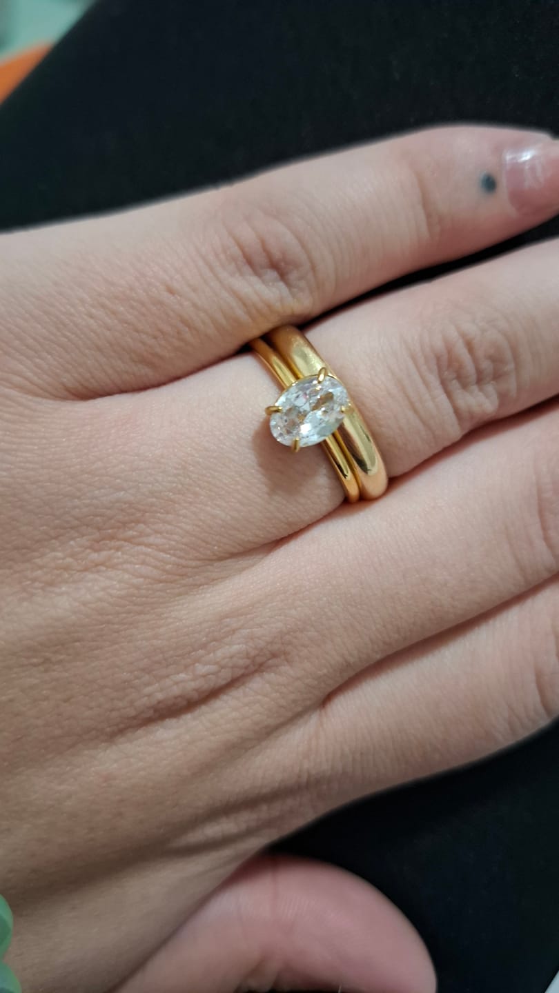 Customer photo review of Anel Solitário Lumière Banhado em Ouro 18k