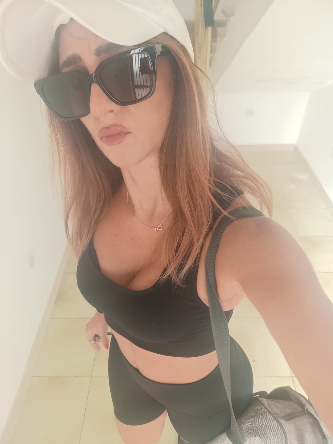 Customer photo review of Completo Onyx Nero (Top + Shorts)