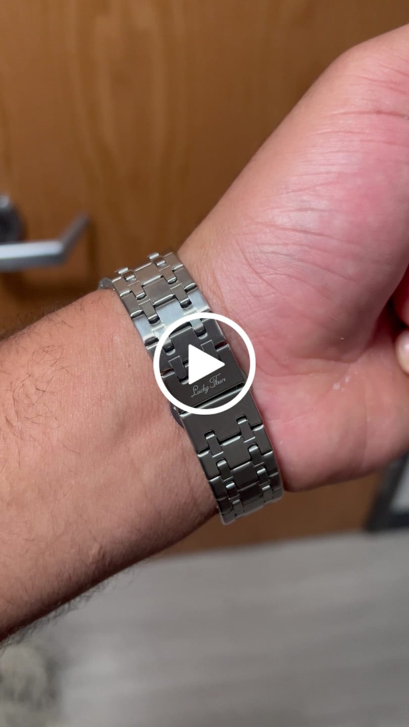 Customer video review of Lucky Fours® Brone
