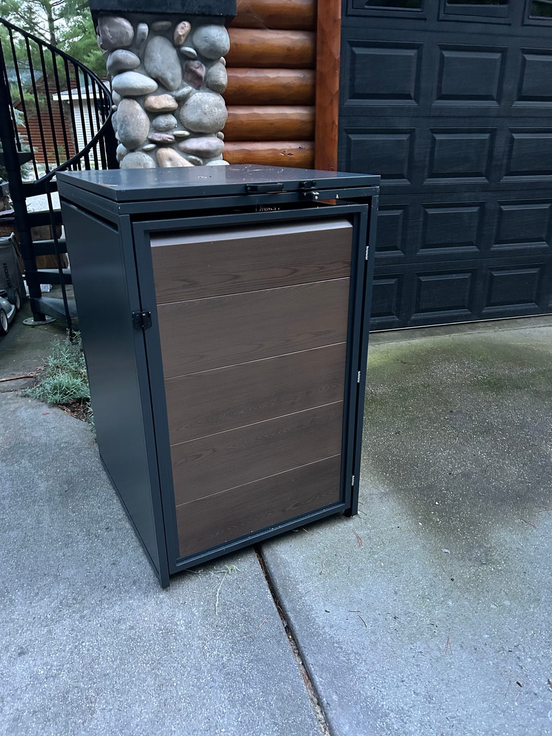 Customer photo review of MisterBin® Garbage Bin Enclosure