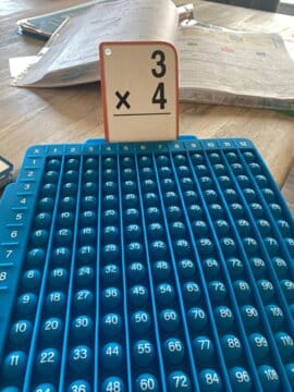 Customer photo review of MathPlay™ – Le kit ludique pour maîtriser les calculs en s’amusant