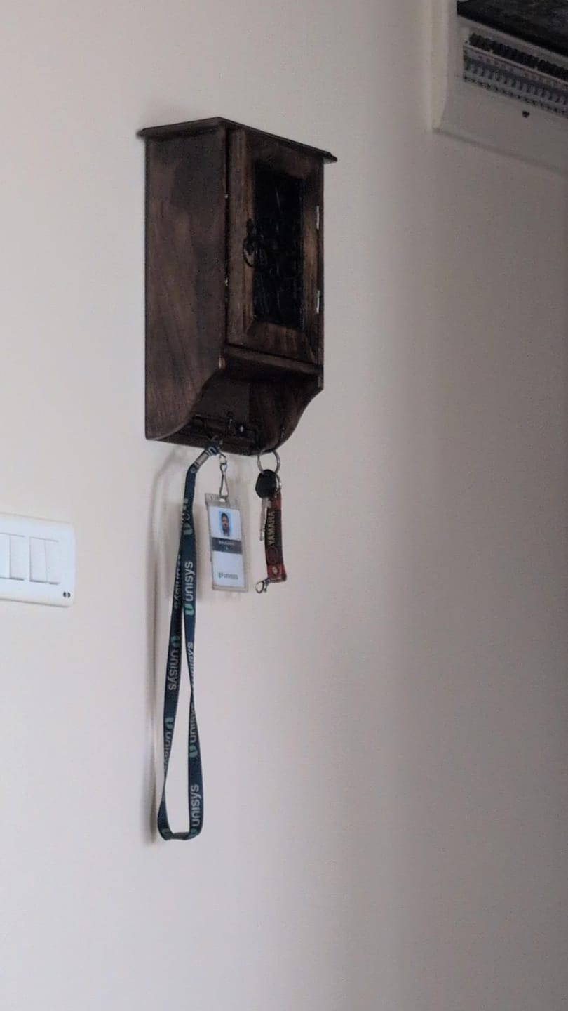 Customer photo review of Wooden Wall Hanging Key Holder