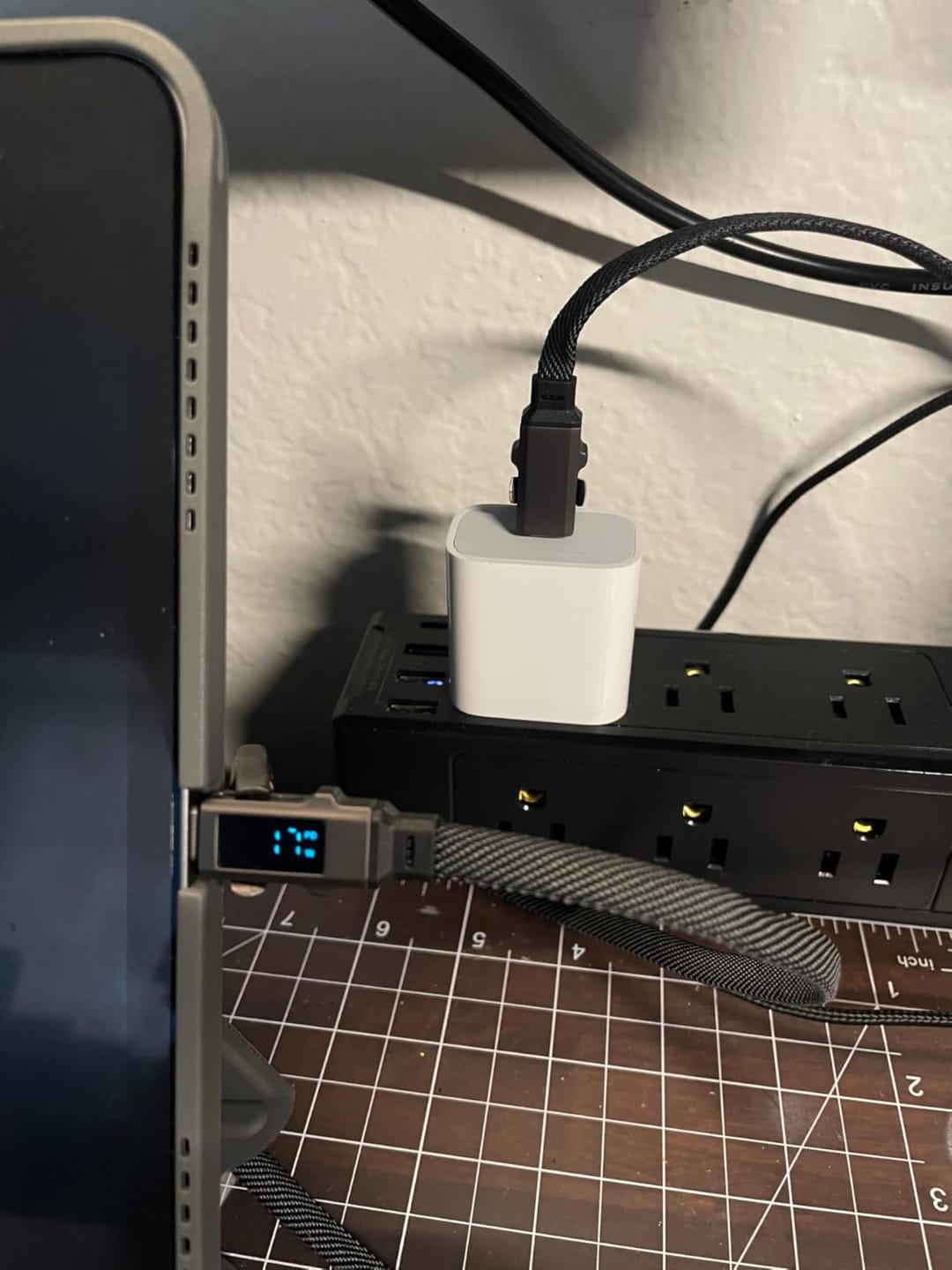 Customer photo review of 4-in-1 Smart Display Keychain Charging Cable