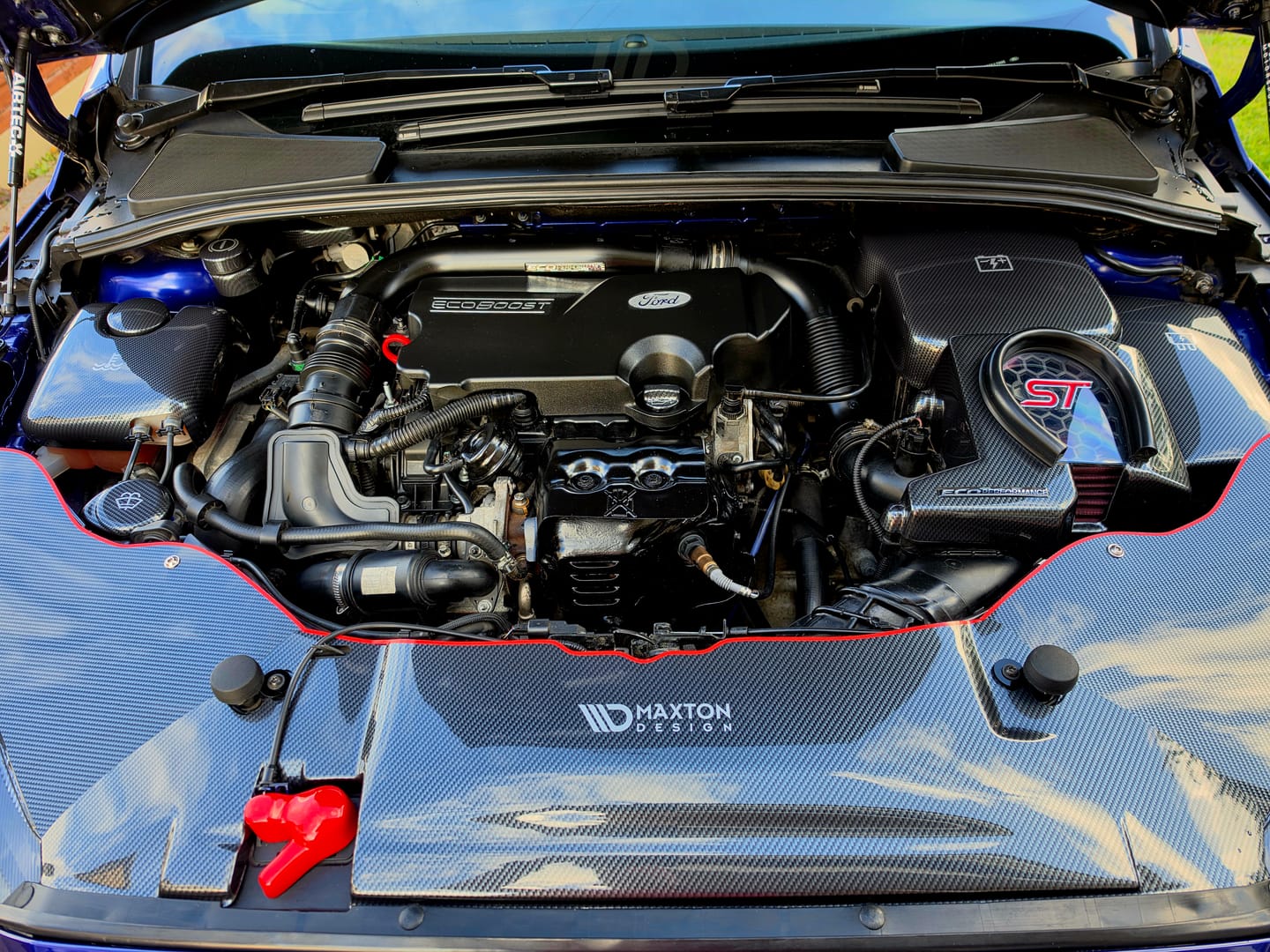Customer photo review of Proform Small Engine Oil Cap Cover - Mk3.5 Focus (Plastic Finishes)