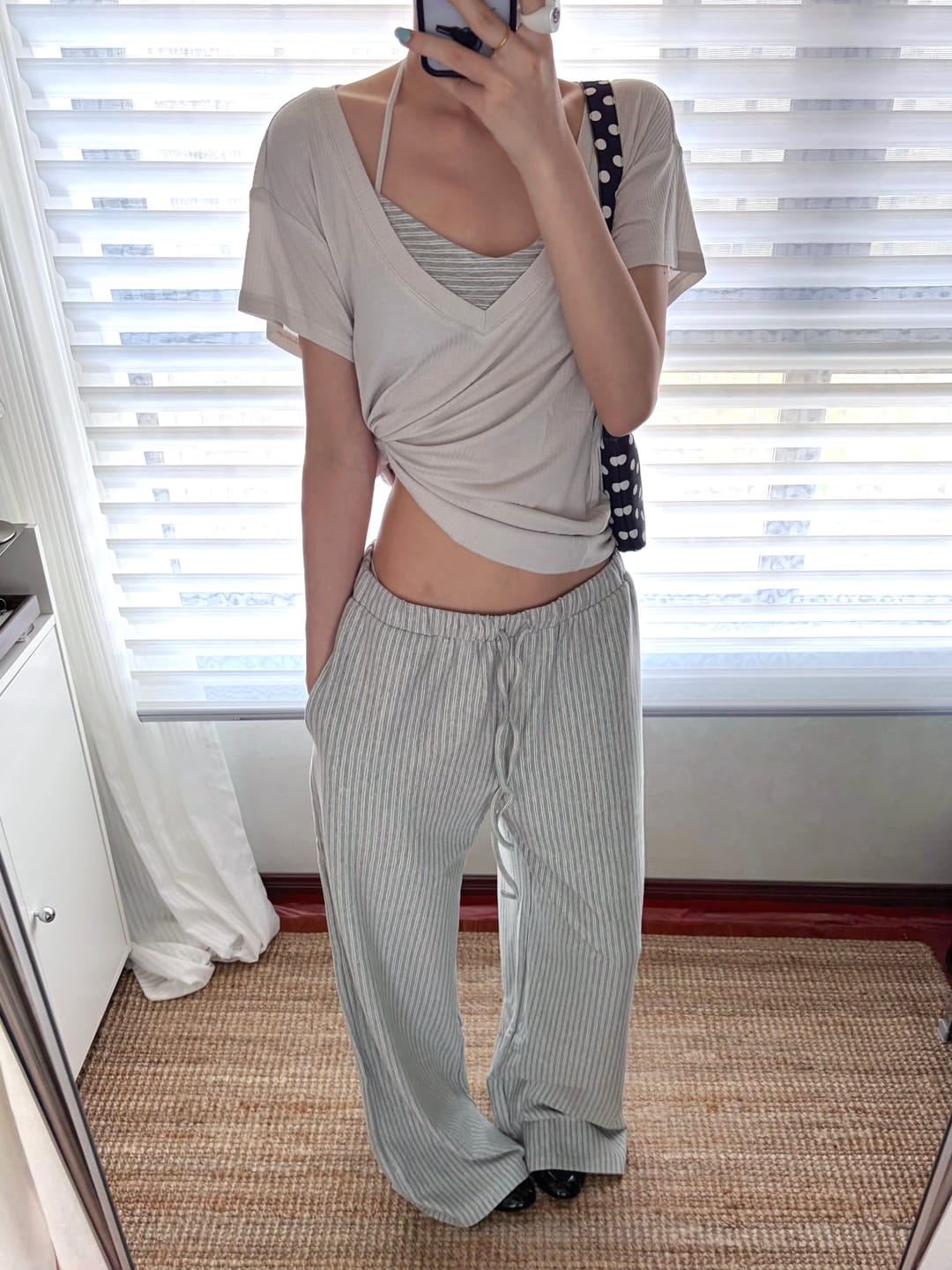 Customer photo review of Rase le sol Striped Halter Bra and Relaxed Draped Lounge Pants Set