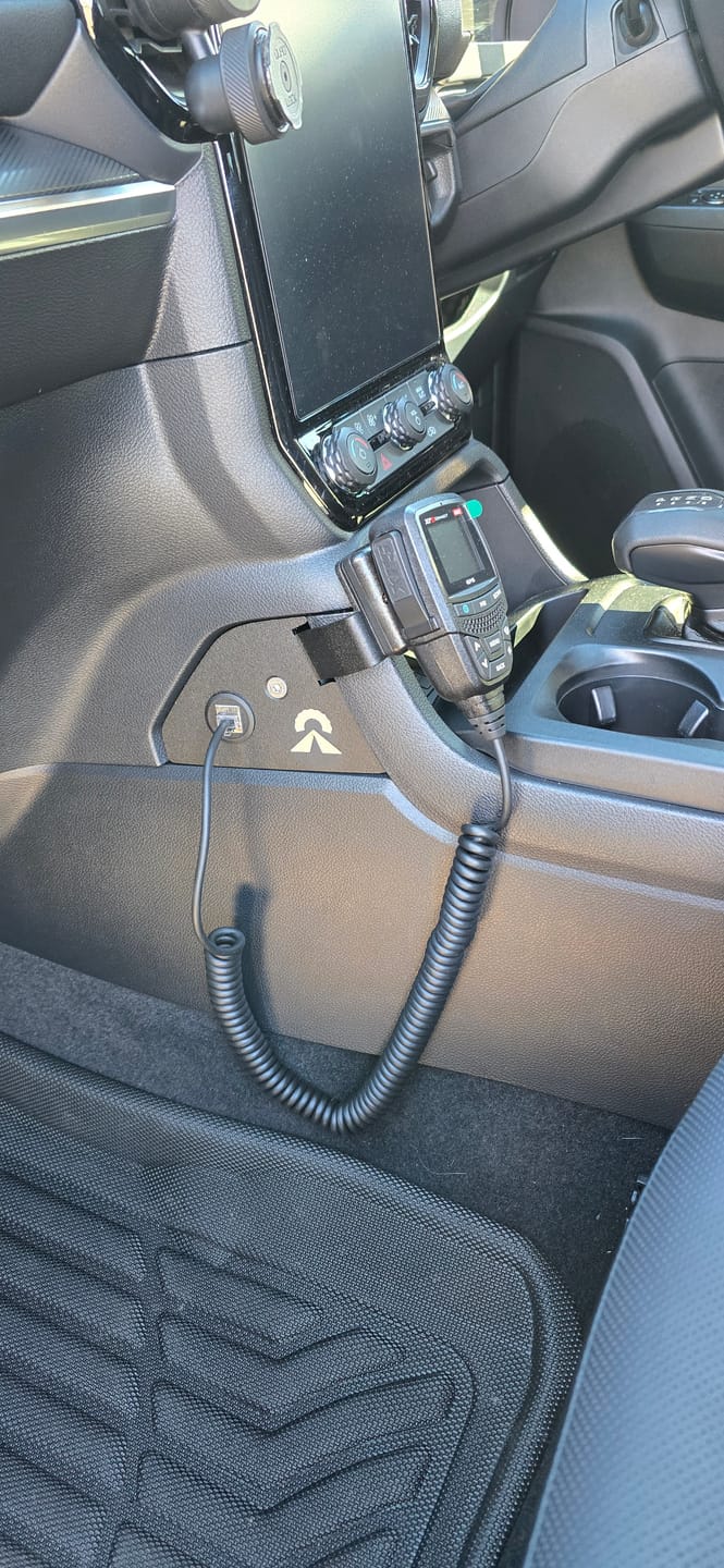 Customer photo review of UHF Handpiece Mount - Ford Ranger NextGen & Super Duty & Everest - Centre Console