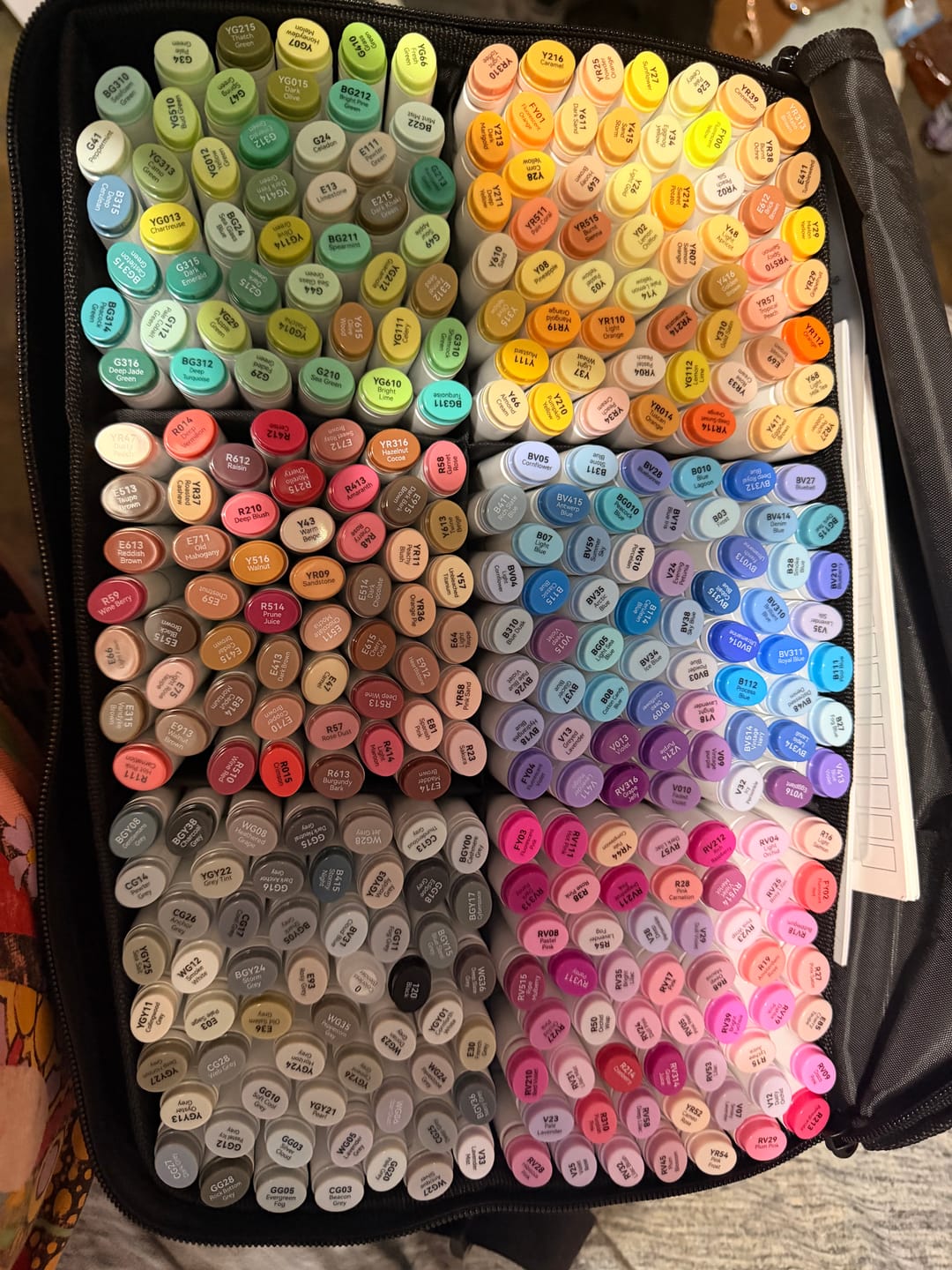 Customer photo review of Ohuhu Oahu 320 Colors Dual Tips Alcohol Art Markers, Fine & Chisel (New Color Codes)
