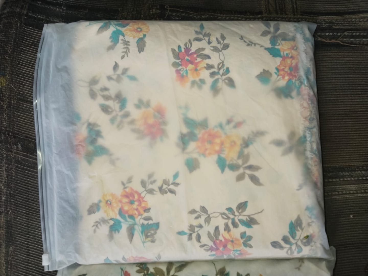 Customer photo review of Fresh Olive — Printed Lawn 2-Piece Unstitched Suit