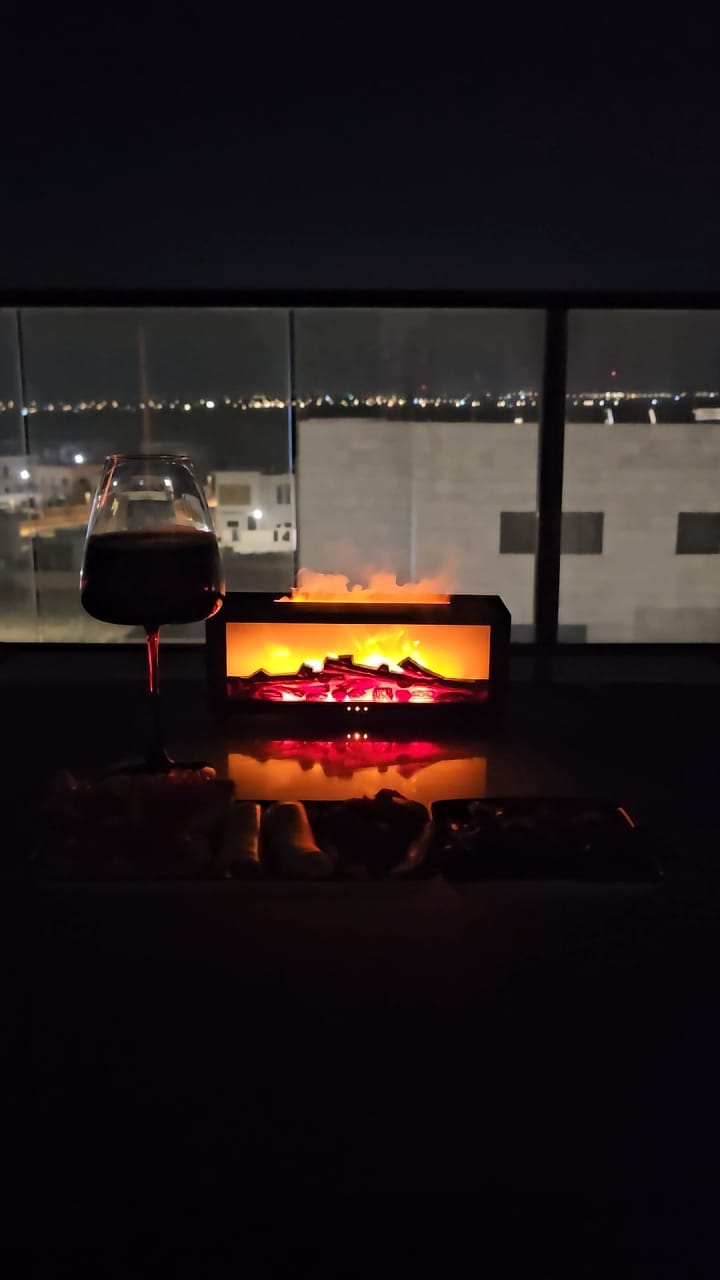 Customer photo review of האח שהופכת סלון לבית מלון
