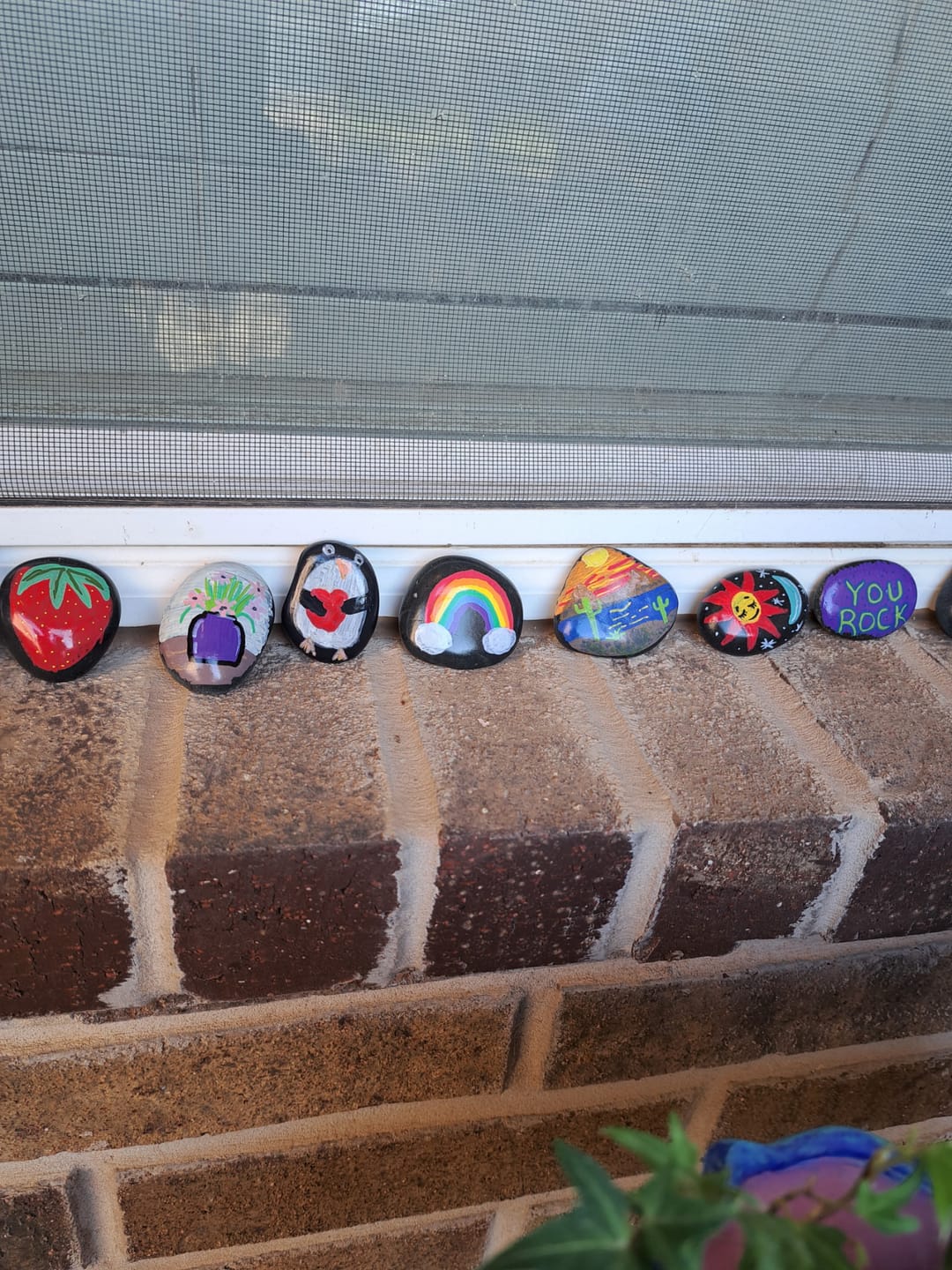 Customer photo review of Ohuhu Kahuku Series Direct-ink Acrylic Paint Markers