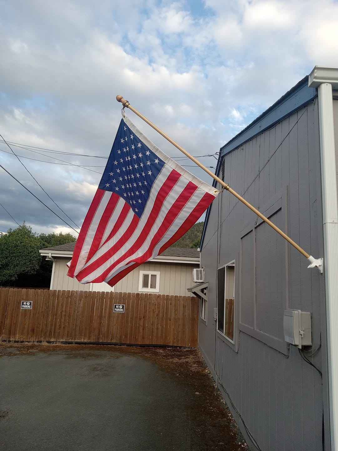 Customer photo review of 3' x 5' American Flag Set