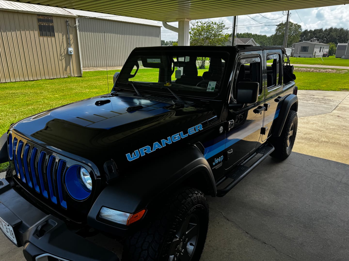 Customer photo review of Hood Lettering | Set of 2
