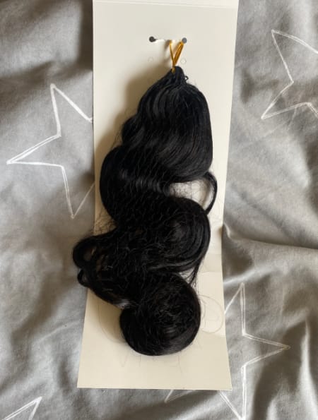 Customer photo review of Wavymy Body Wave Miracle Knots Feather Crochet Human Hair Boho Braids Lightweight Hair Extension