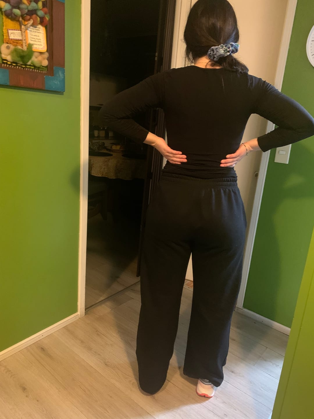 Customer photo review of Pantalón Buzo Palazzo - Negro