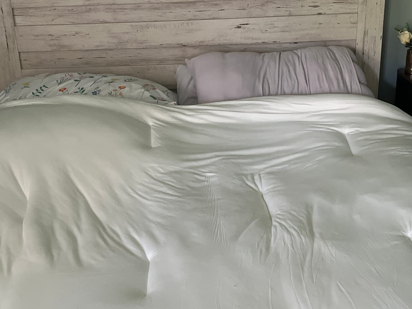 Customer photo review of MarshMellow Comforter
