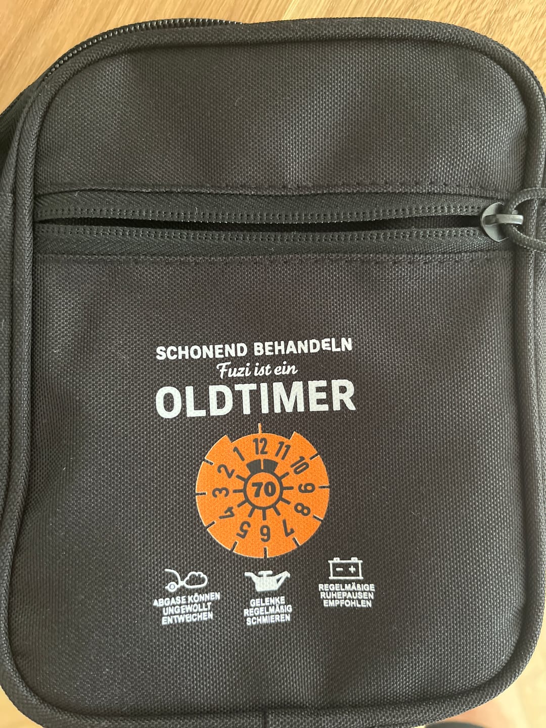 Customer photo review of OLDTIMER - Personalisierbare Bauchtasche