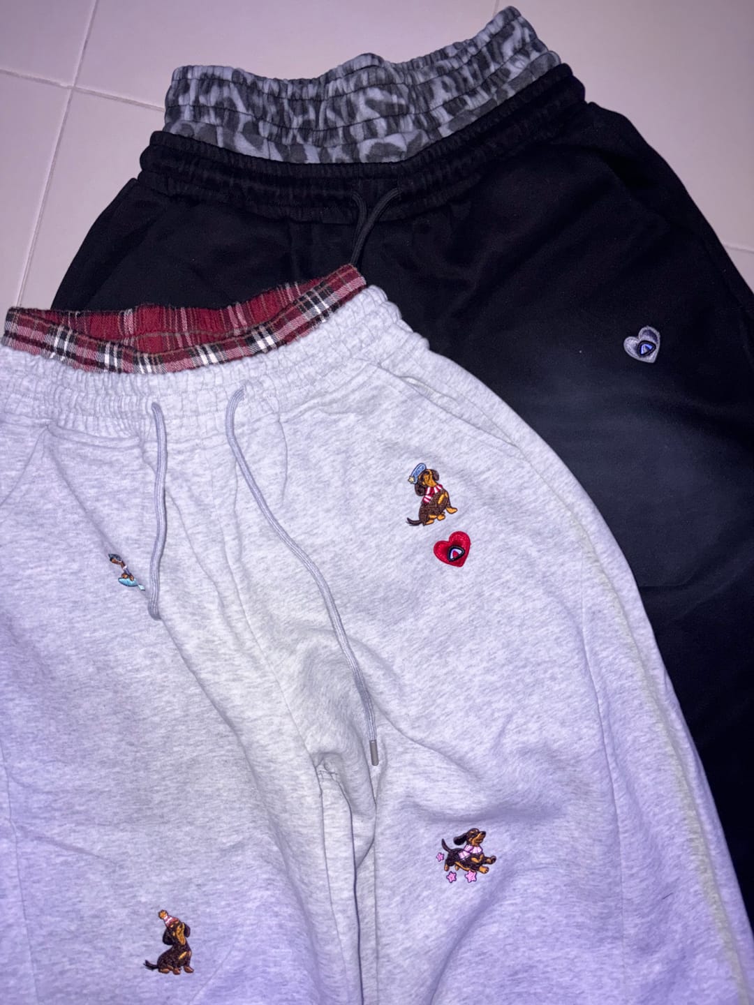 Customer photo review of Aelfric Eden Leopard Double Waist Baggy Sweatpants