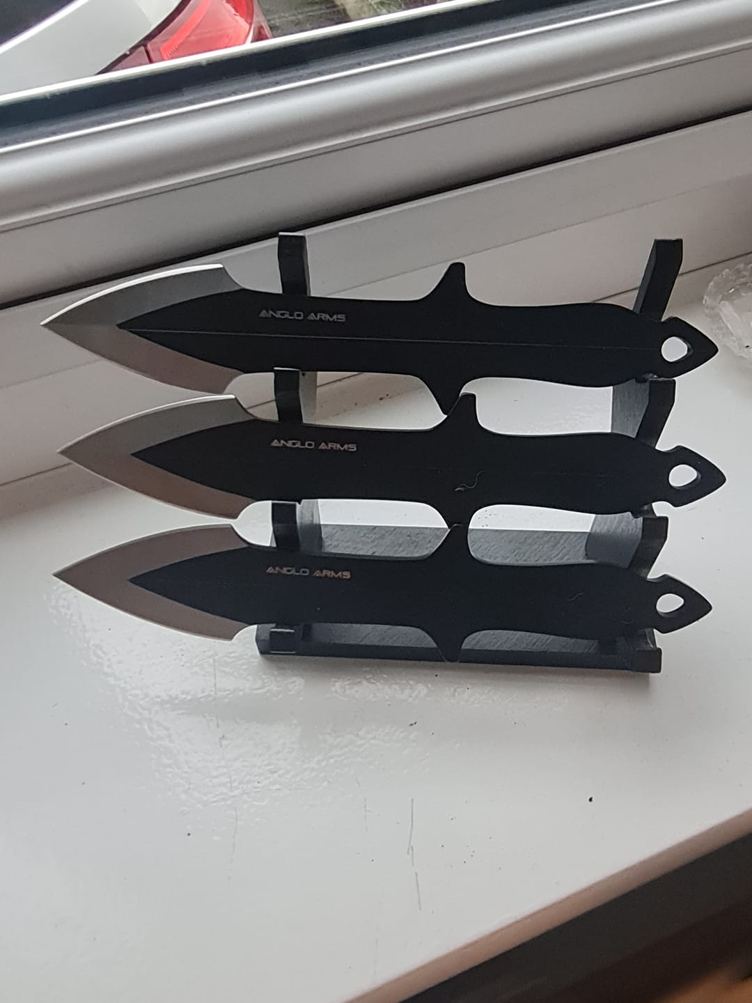 Customer photo review of Punisher Set of 3 Throwing Knives