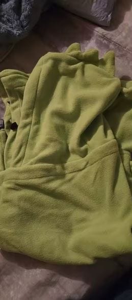 Customer photo review of Windproof Cozy Carrier Cover