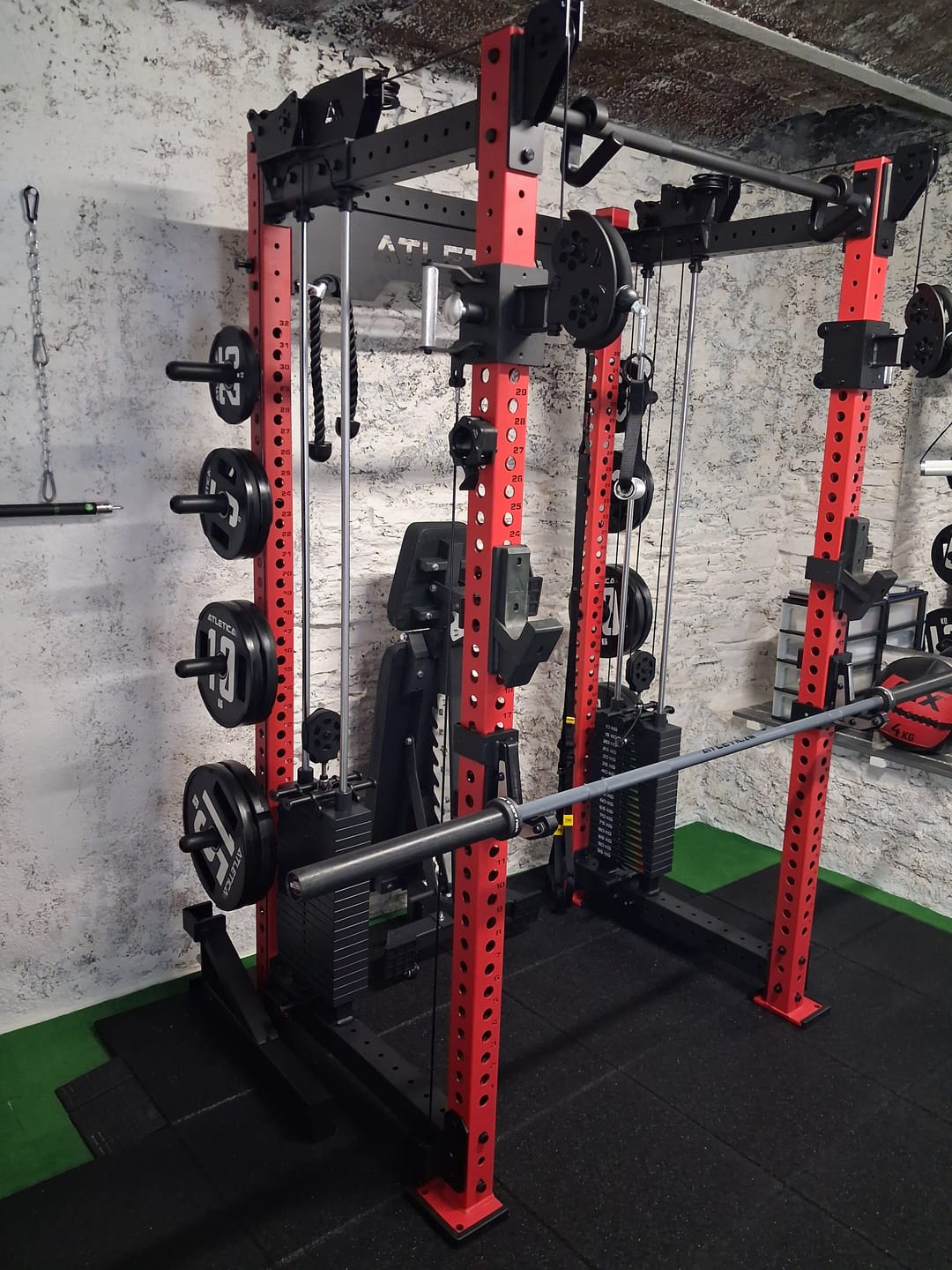 Customer photo review of R8 Bradley Mittel | 2x95kg Weight Stack | Sportscar Red
