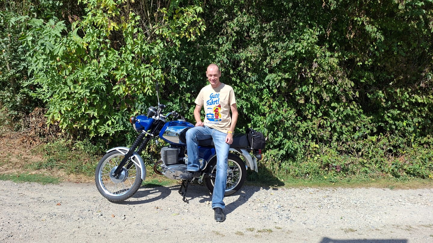 Customer photo review of DDR Ostalgie Shirt Unisex • NU PAGADI - HASE & WOLF
