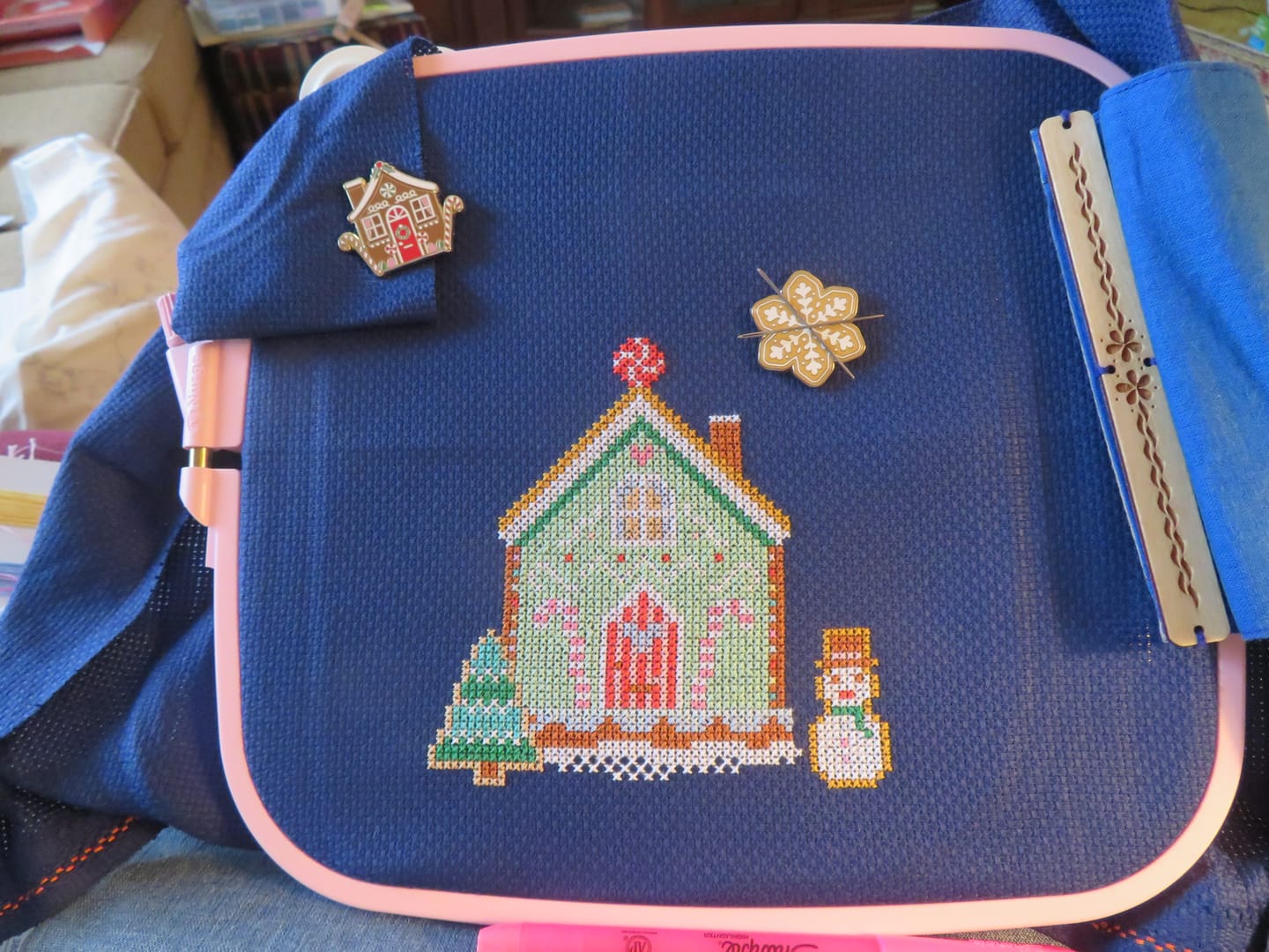 Customer photo review of Needle Minder - Gingerbread House