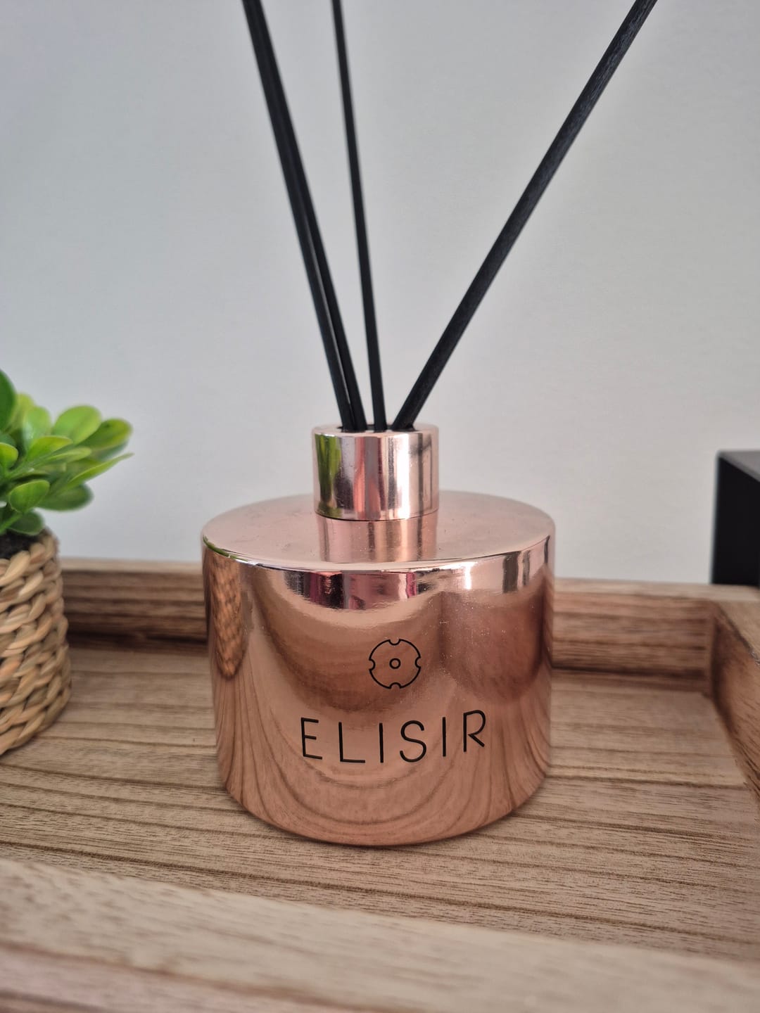 Customer photo review of Difusor Varitas 200 Ml Green Citrus Ámbar Madison Difusor Ambiental Perfume De Varillas 200 Ml Wakeshome
